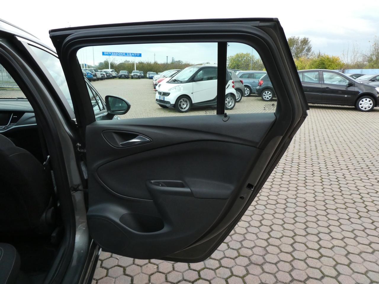 Opel Astra 1.6 CDTi 136CV aut. OK NEOPATENTATI