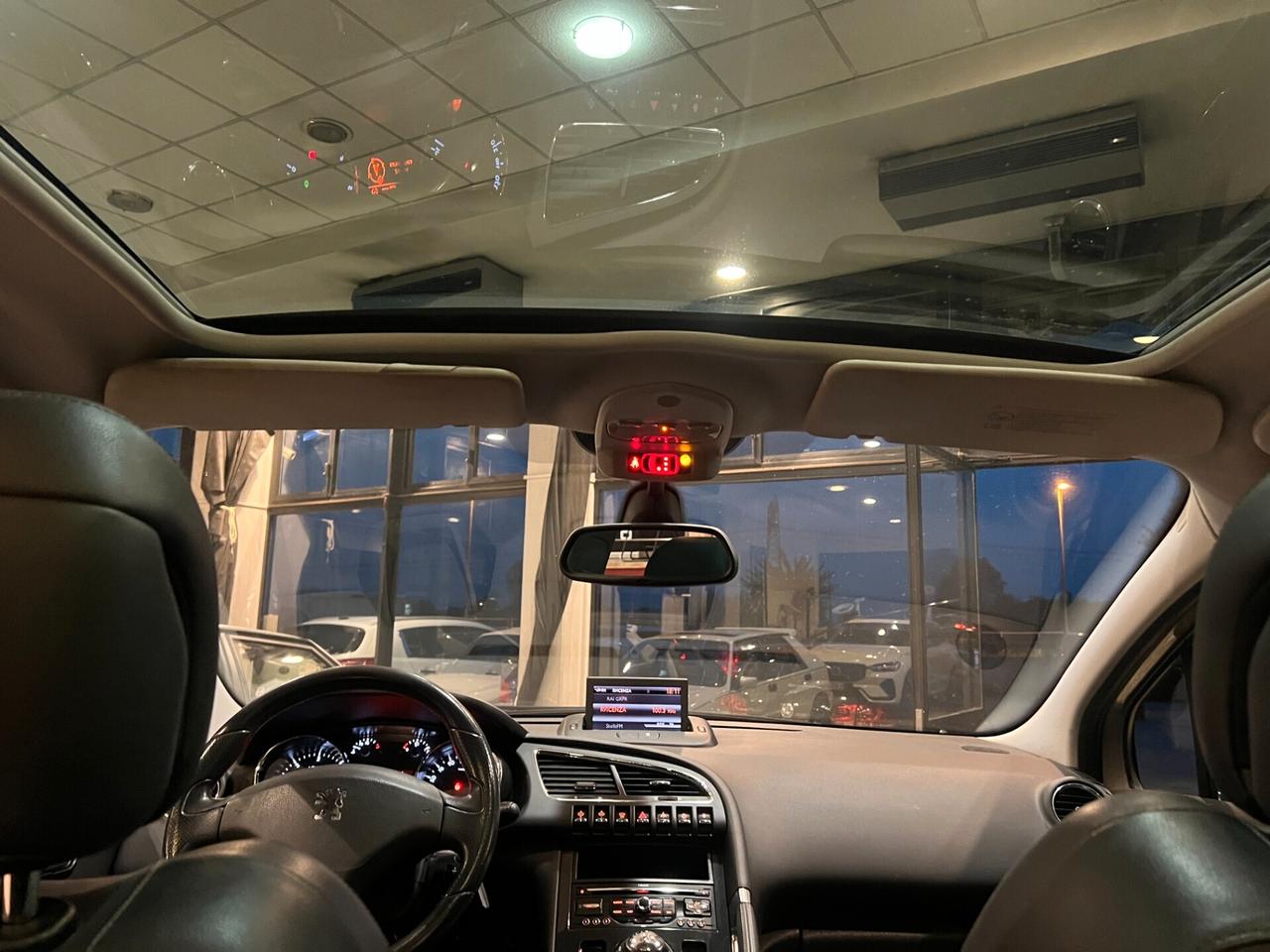 Peugeot 3008 1.6 HDi/TETTO+PELLE/UNIPROP