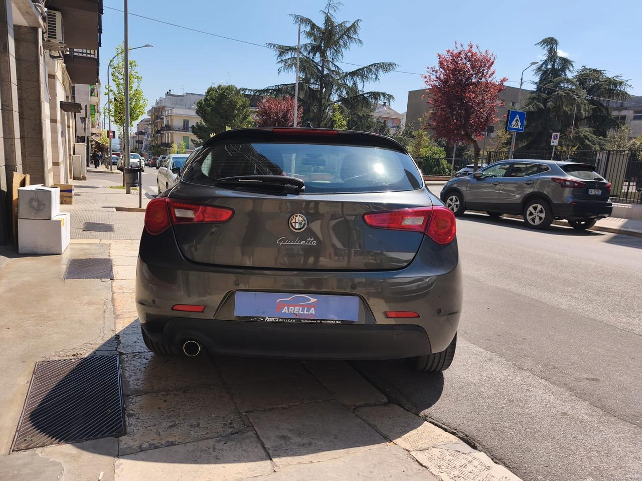 Alfa Romeo Giulietta 1.6 JTDm-2 105 CV Exclusive