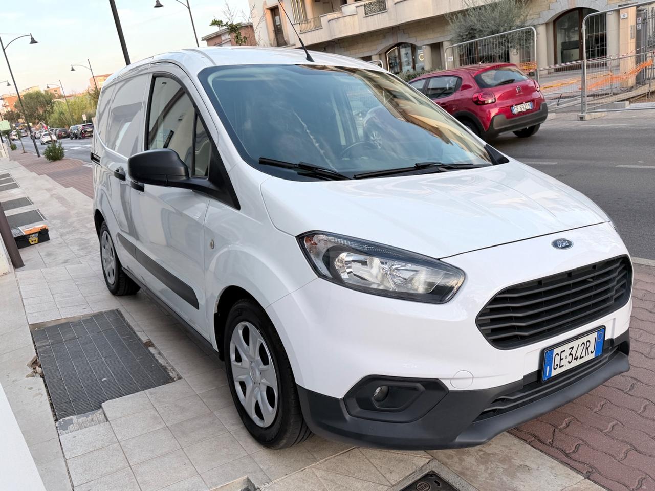 Ford Transit Courier 1.5 TDCi 100CV Van Trend