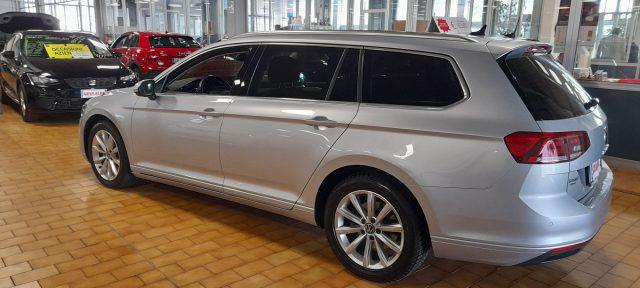 VOLKSWAGEN Passat Variant 2.0 TDI DSG Business