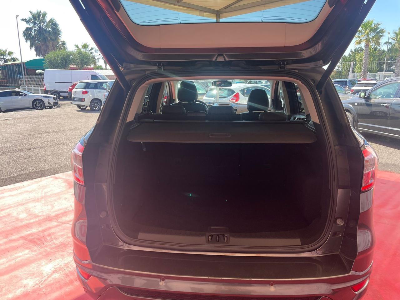 Ford Kuga 2.0 TDCI 150 CV S&S 4WD Powershift Vignale