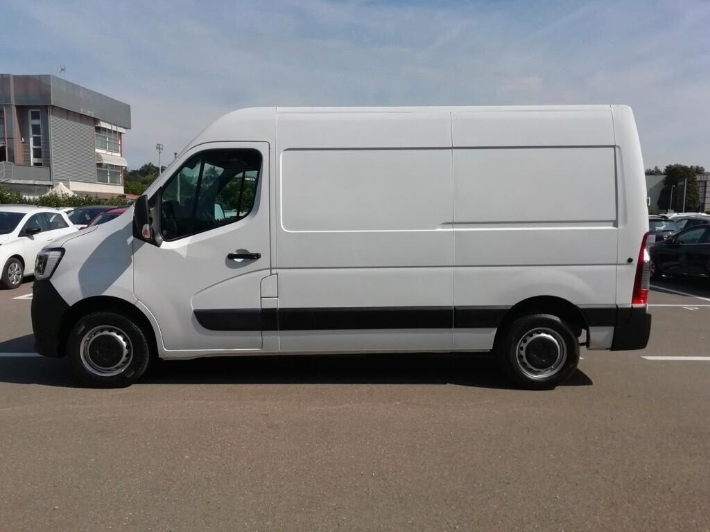 Renault Master T35 2.3 DCI 135CV L2H3 ICE GG640