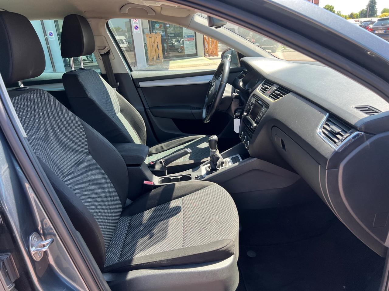 Skoda Octavia 1.6 TDI CR 105 CV Elegance