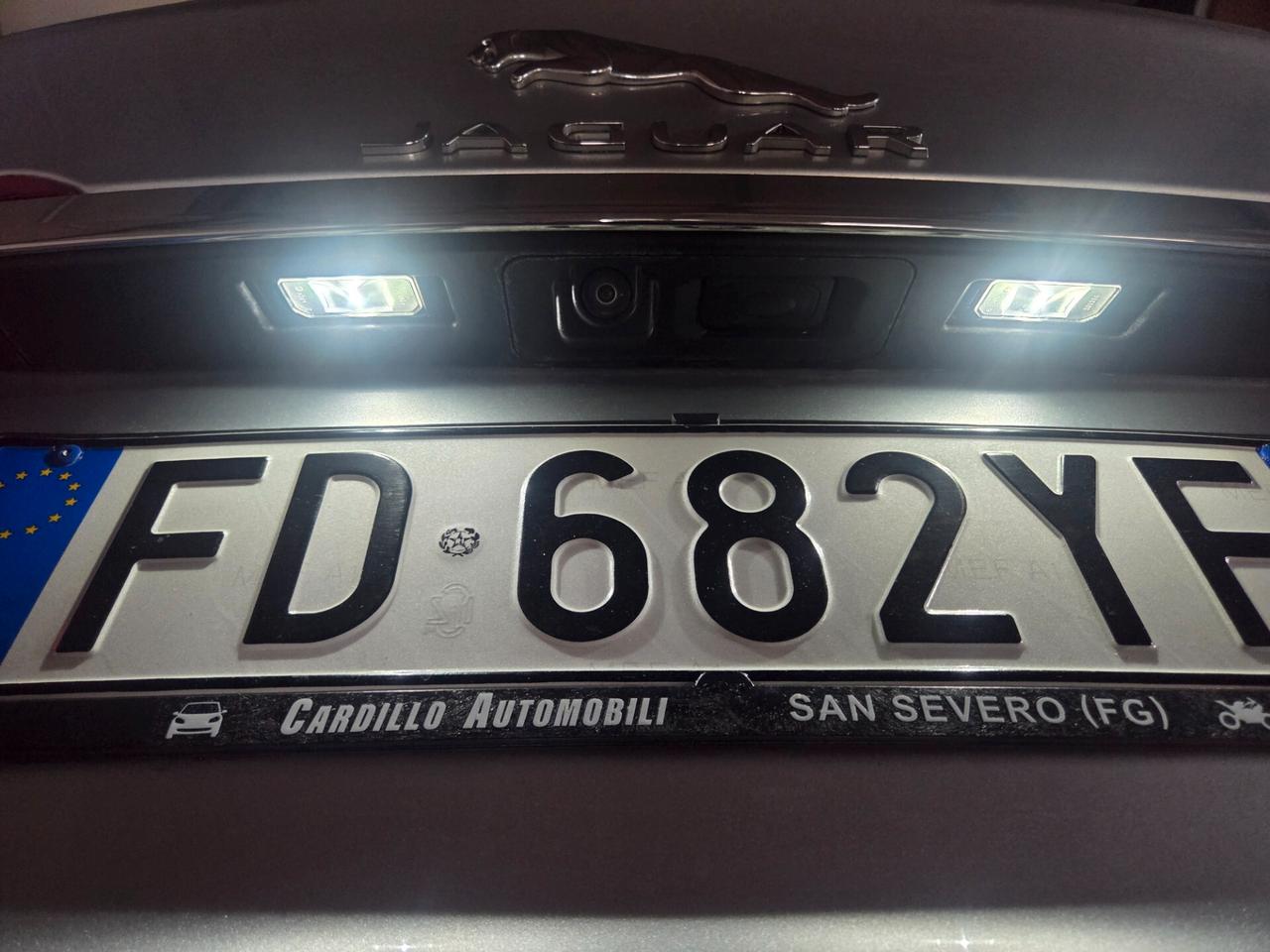 Jaguar XF 2.0 D 180 CV aut. Portfolio