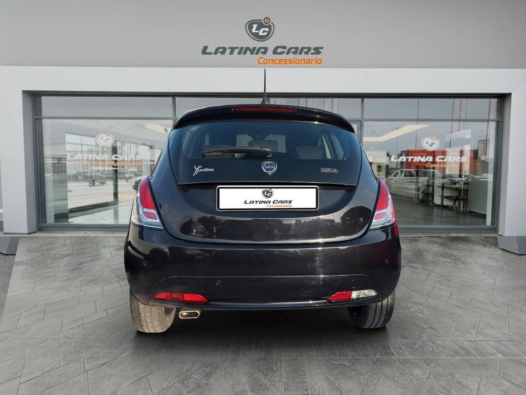 Lancia Ypsilon III 1.0 firefly hybrid Gold s&s 70cv Con CARPLAY