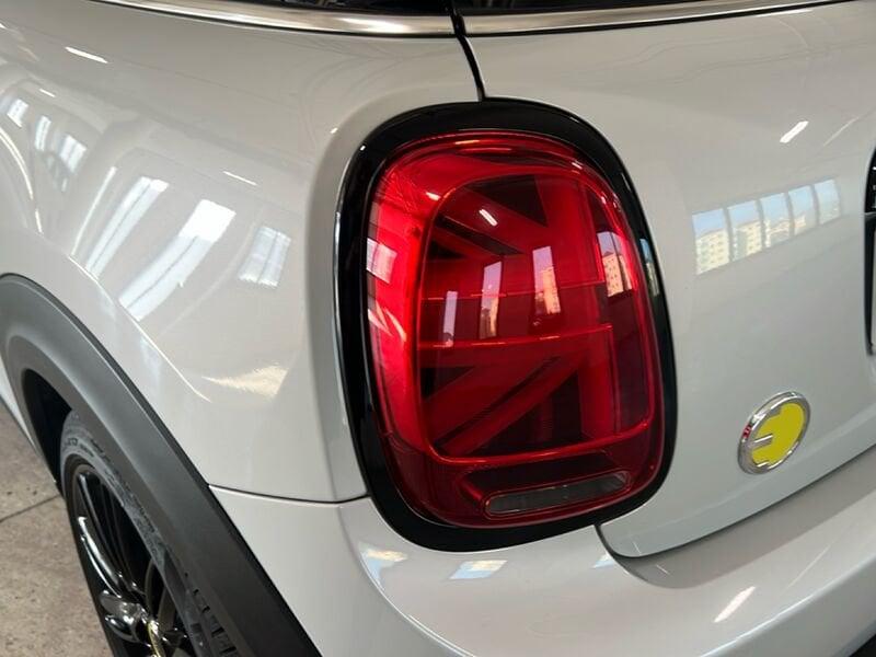 MINI Full Electric Mini F56 2021 Mini 3p Cooper SE Classic auto