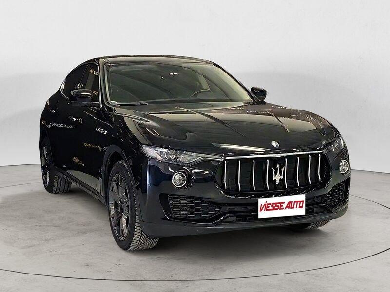 Maserati Levante V6 350 CV AWD Granlusso