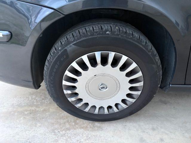 LANCIA Phedra EBNZINA/GPL FINO 09/33 AUTOMATICA 8 POSTI Emblema