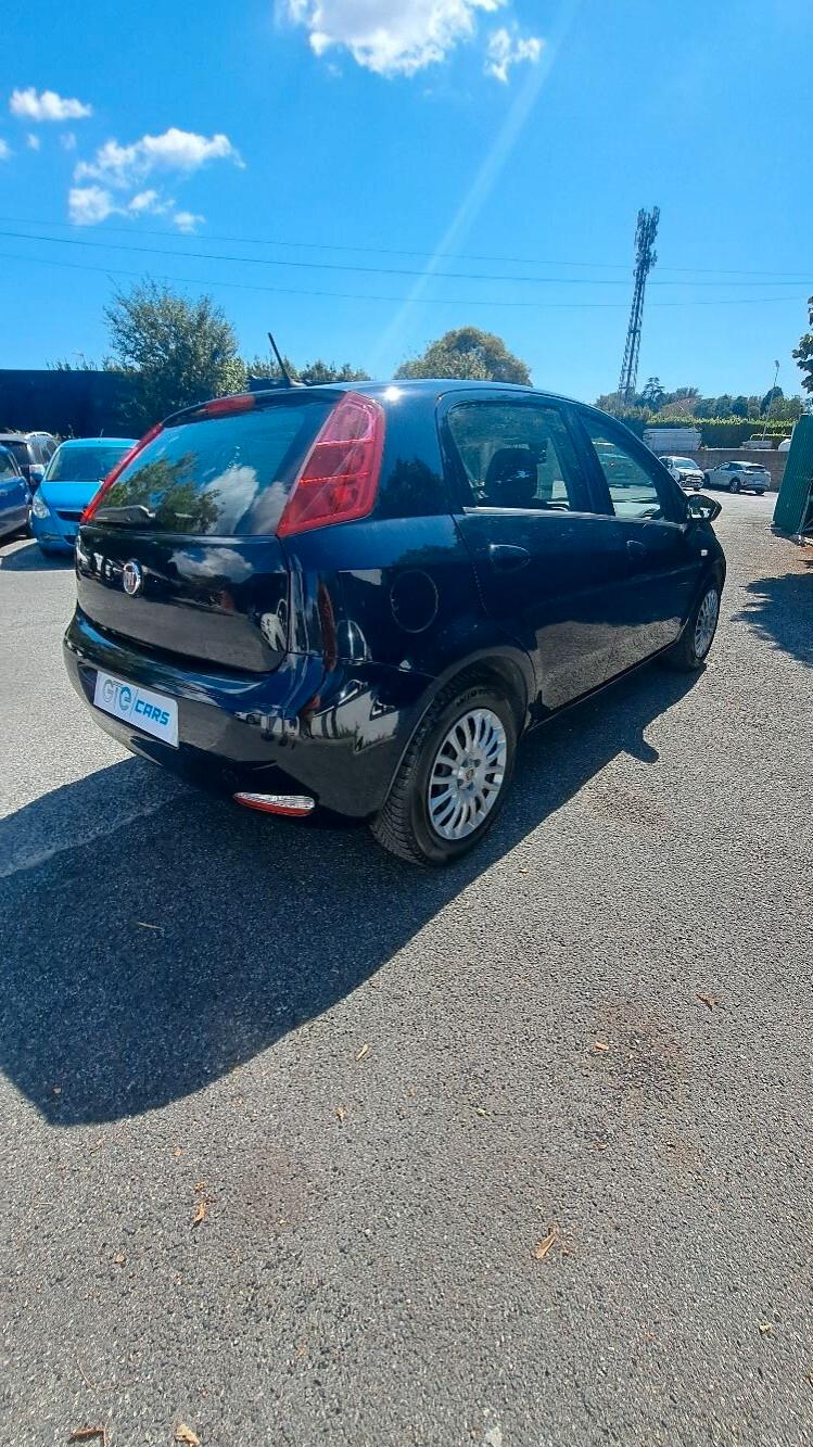 Fiat Punto 1.3 MJT II - 2018 - 52.300 km