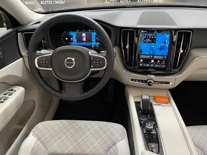 Volvo XC60 T6 Recharge Plug-in Hybrid AWD automatico Plus Bright
