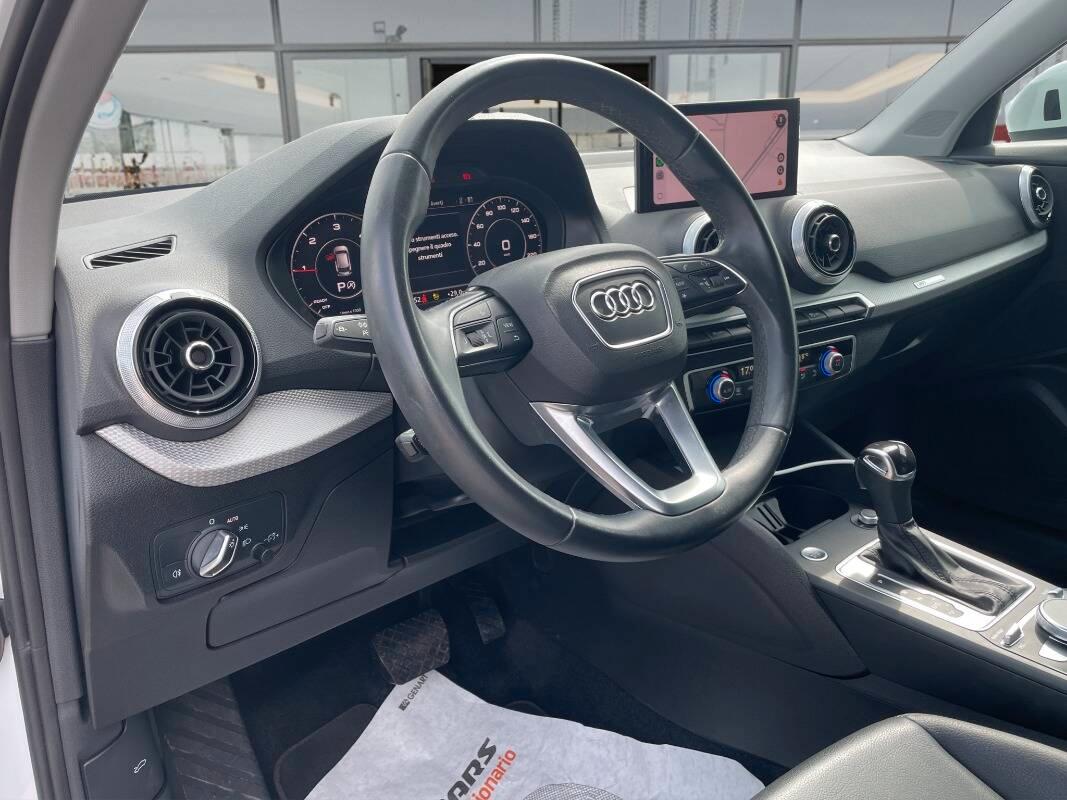 Audi Q2 30 2.0 tdi Admired AUTOMATICA E CARPLAY
