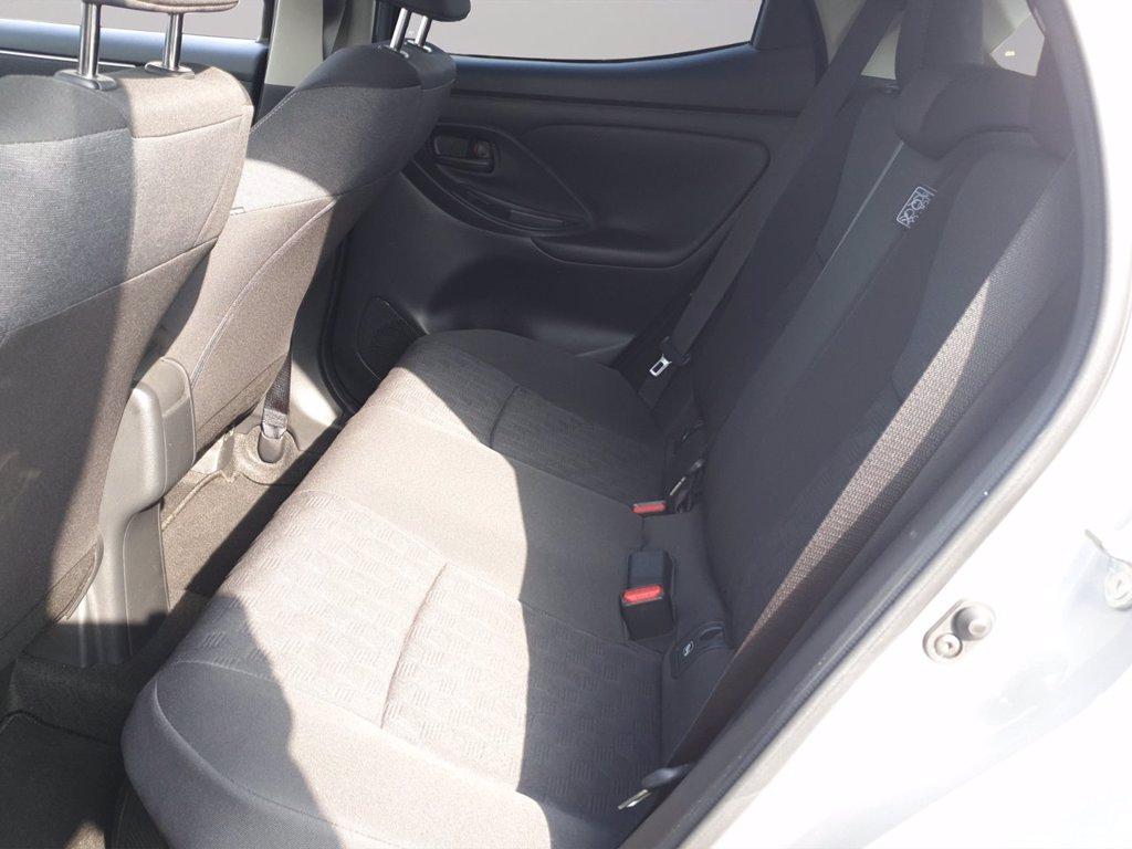 TOYOTA Yaris 1.5h trend del 2024