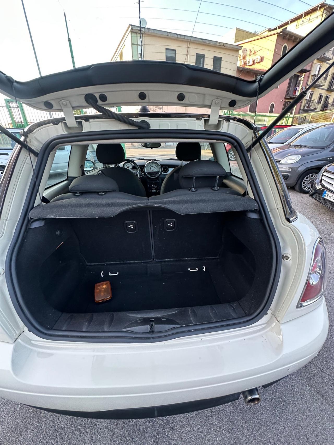 Mini Mini 1.6 16V One (55kW)