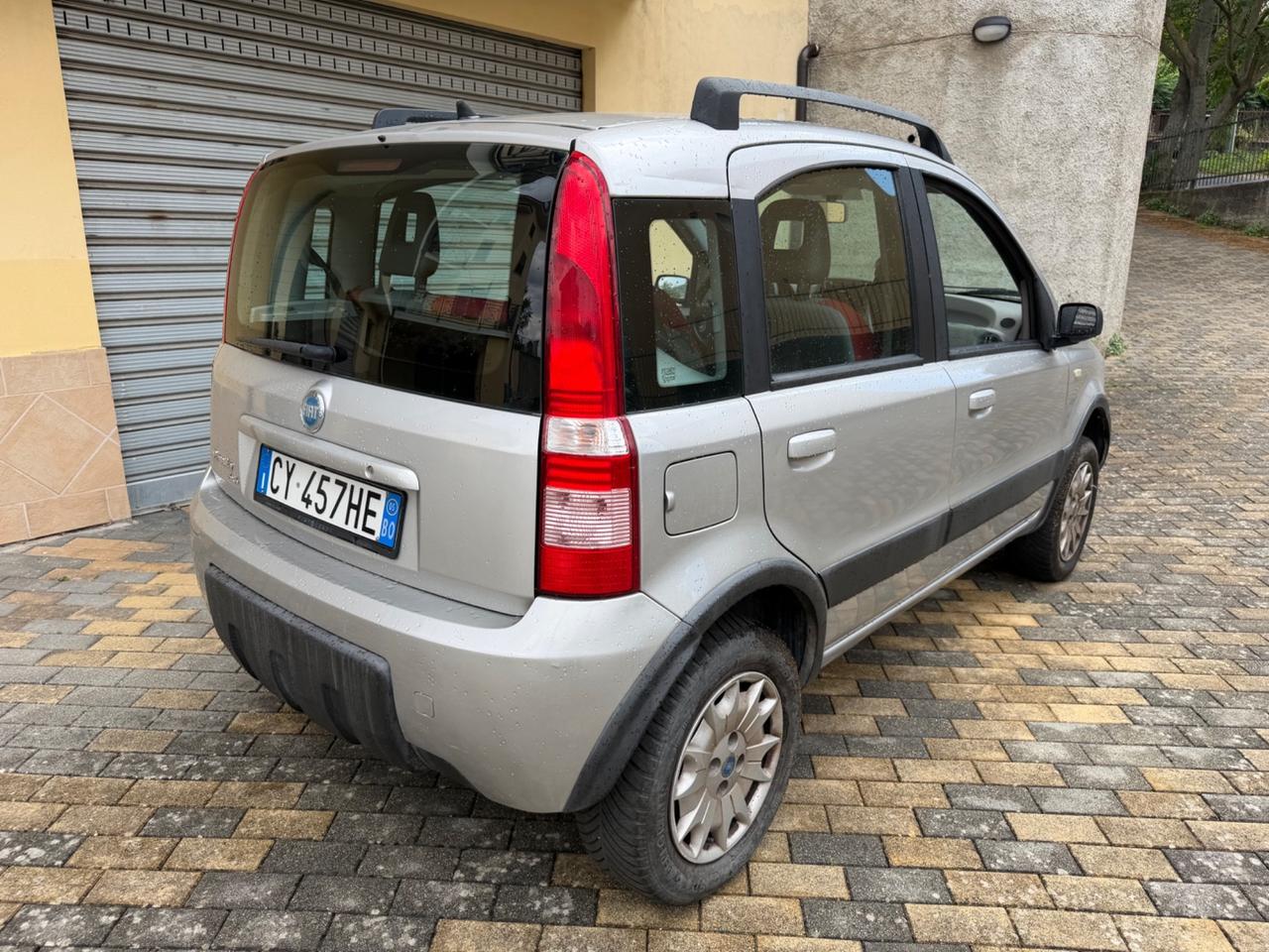 Fiat Panda 1.2 4x4 Climbing NEOPATETATI