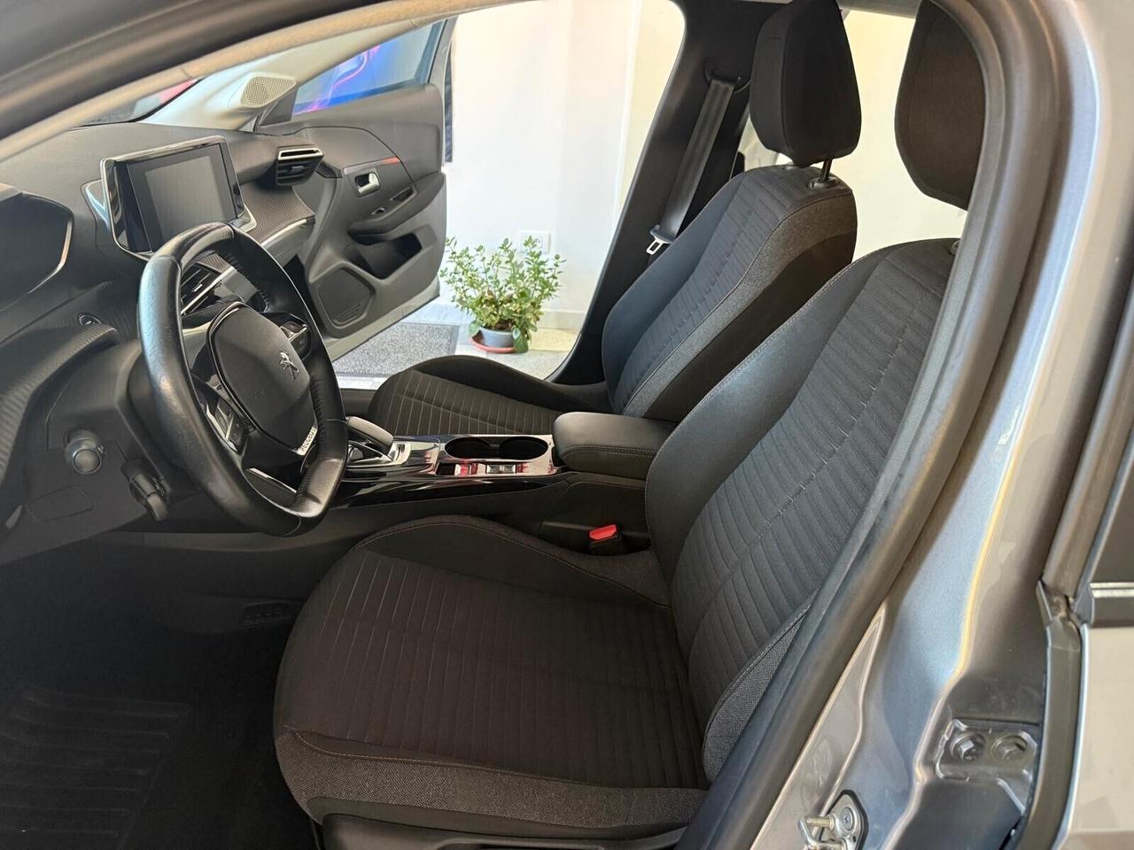 Peugeot 208 Active
