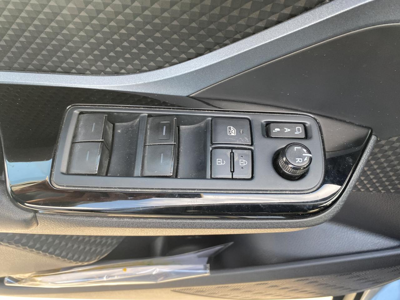 Toyota C-HR 2.0 Hybrid E-CVT Lounge