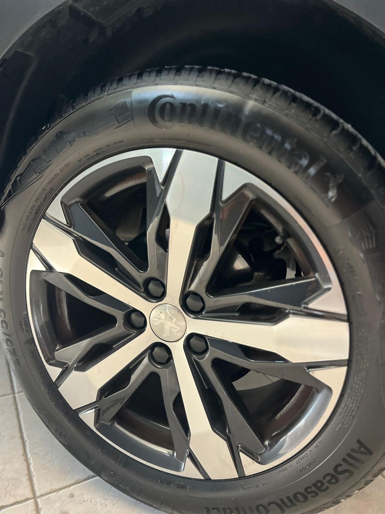 Peugeot 3008 BlueHDi 120 S&S Allure