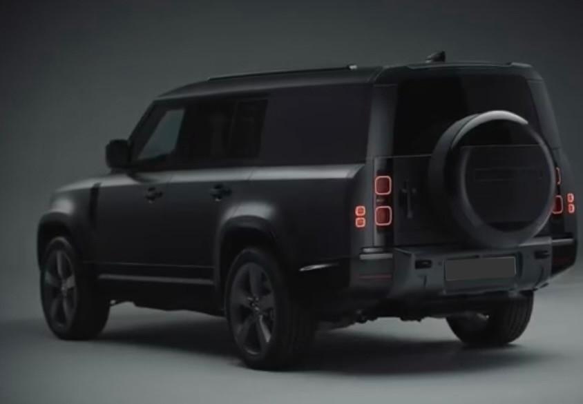 Land Rover Defender 130 300 CV Outbound