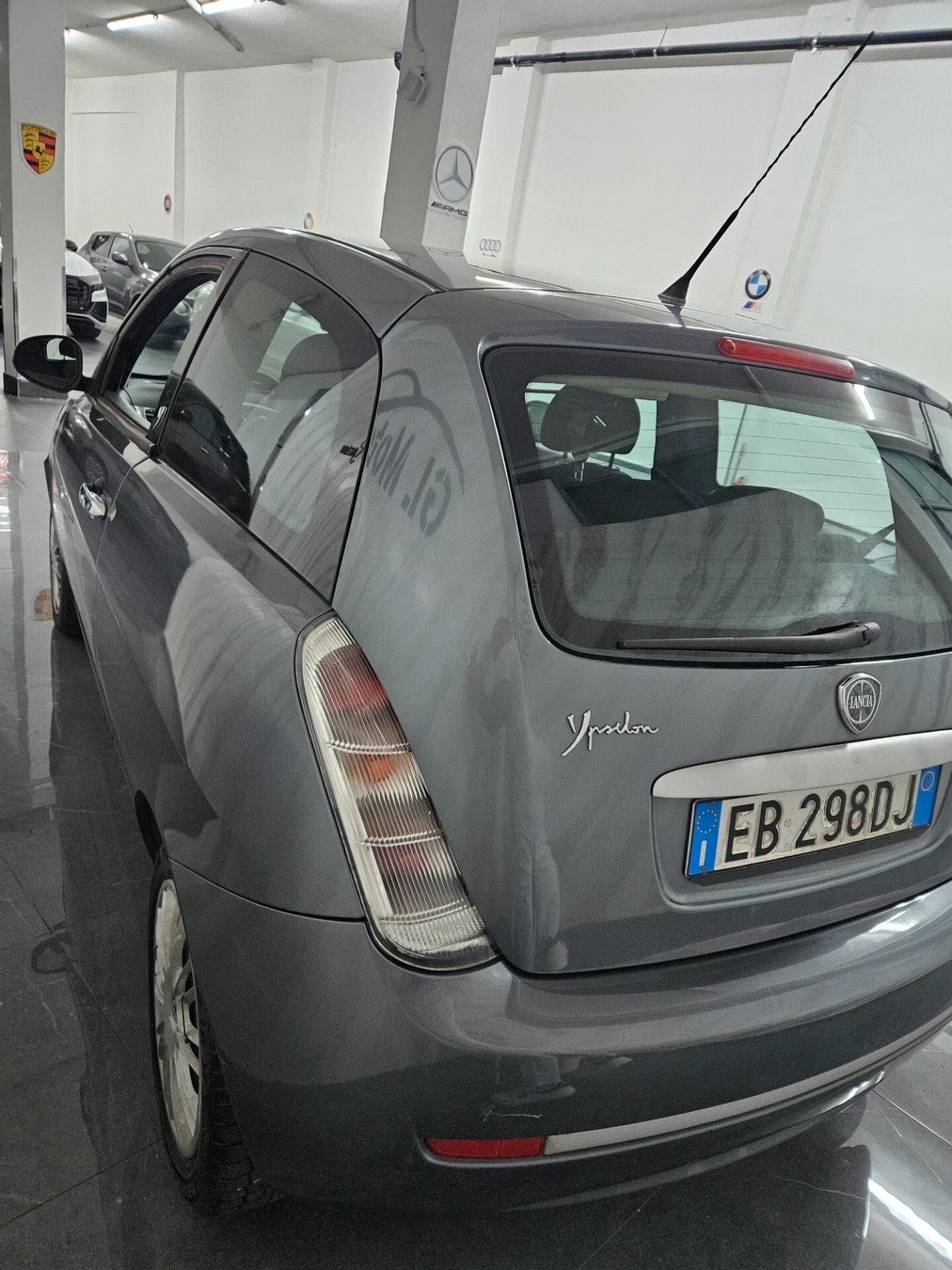 Lancia Ypsilon 1.2 Argento