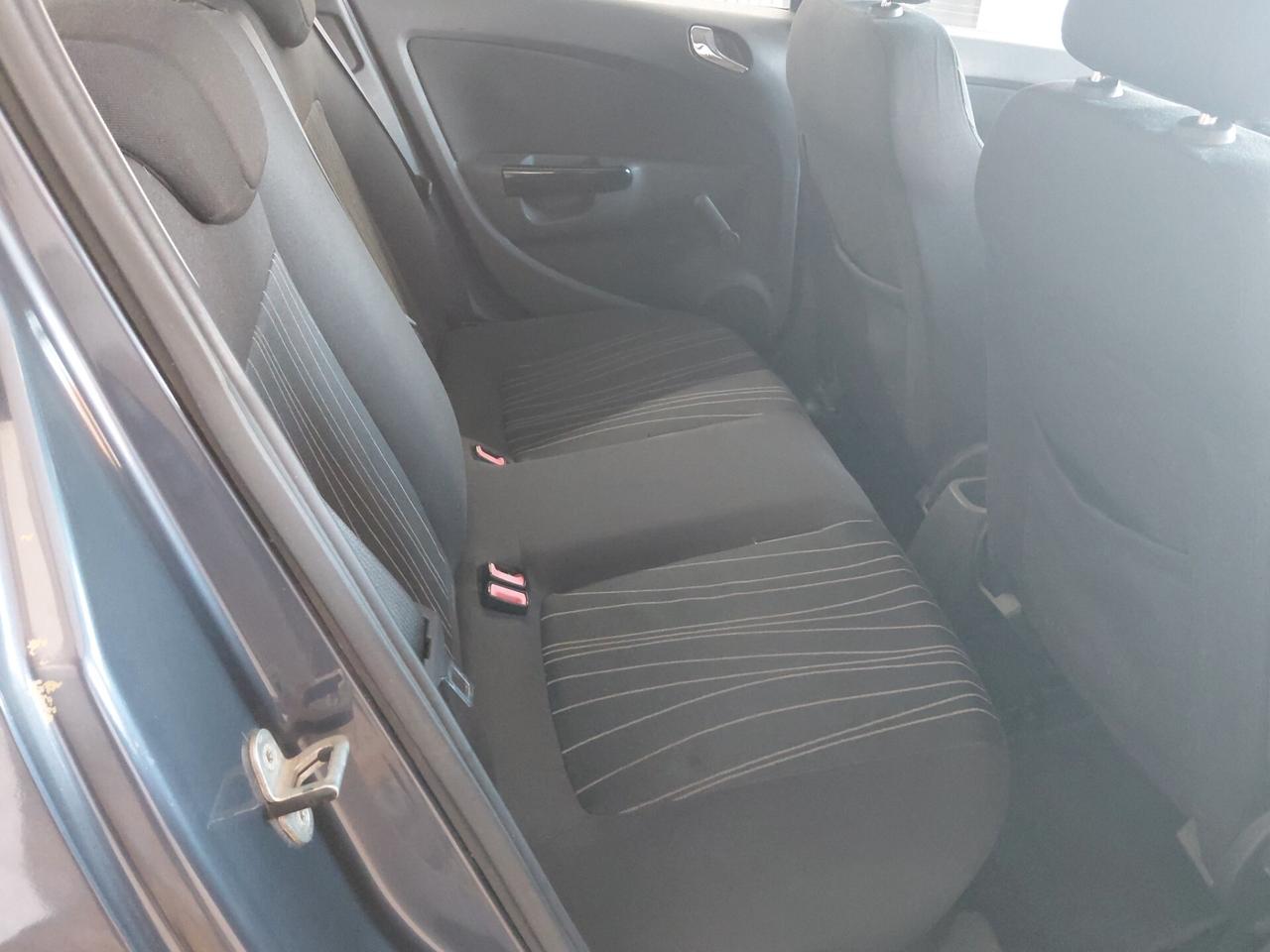 Opel Corsa 1.2 5 porte soli 118000 km