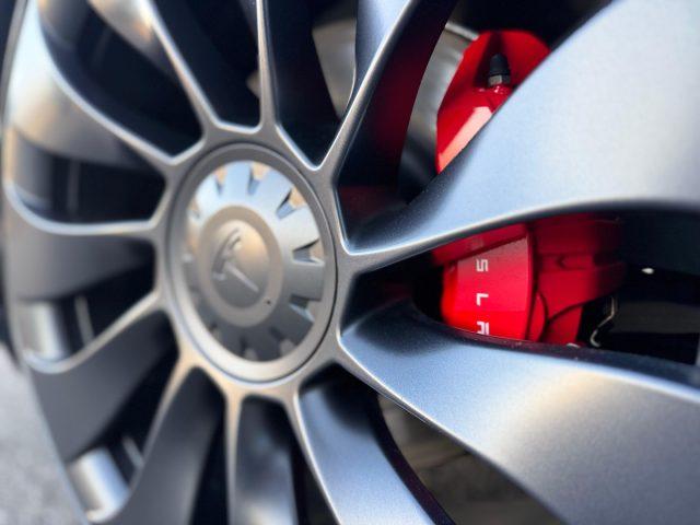 TESLA Model Y PERFORMANCE DUAL MOTOR AWD *UNIPROP*