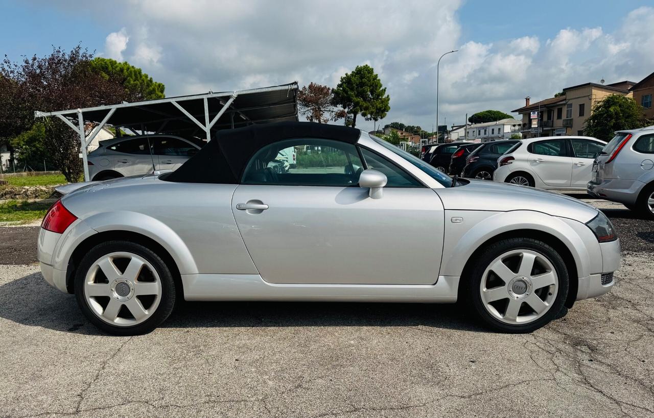 Audi TT Roadster 1.8 T 20V 179 CV cat-spider