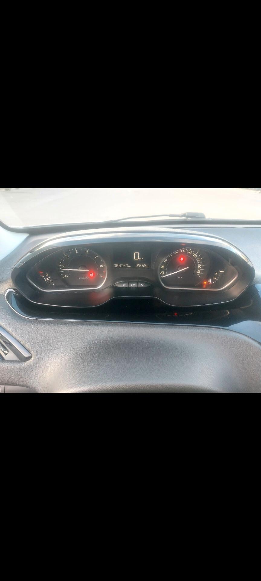 Peugeot 208 PureTech 82 5p. GPL Active