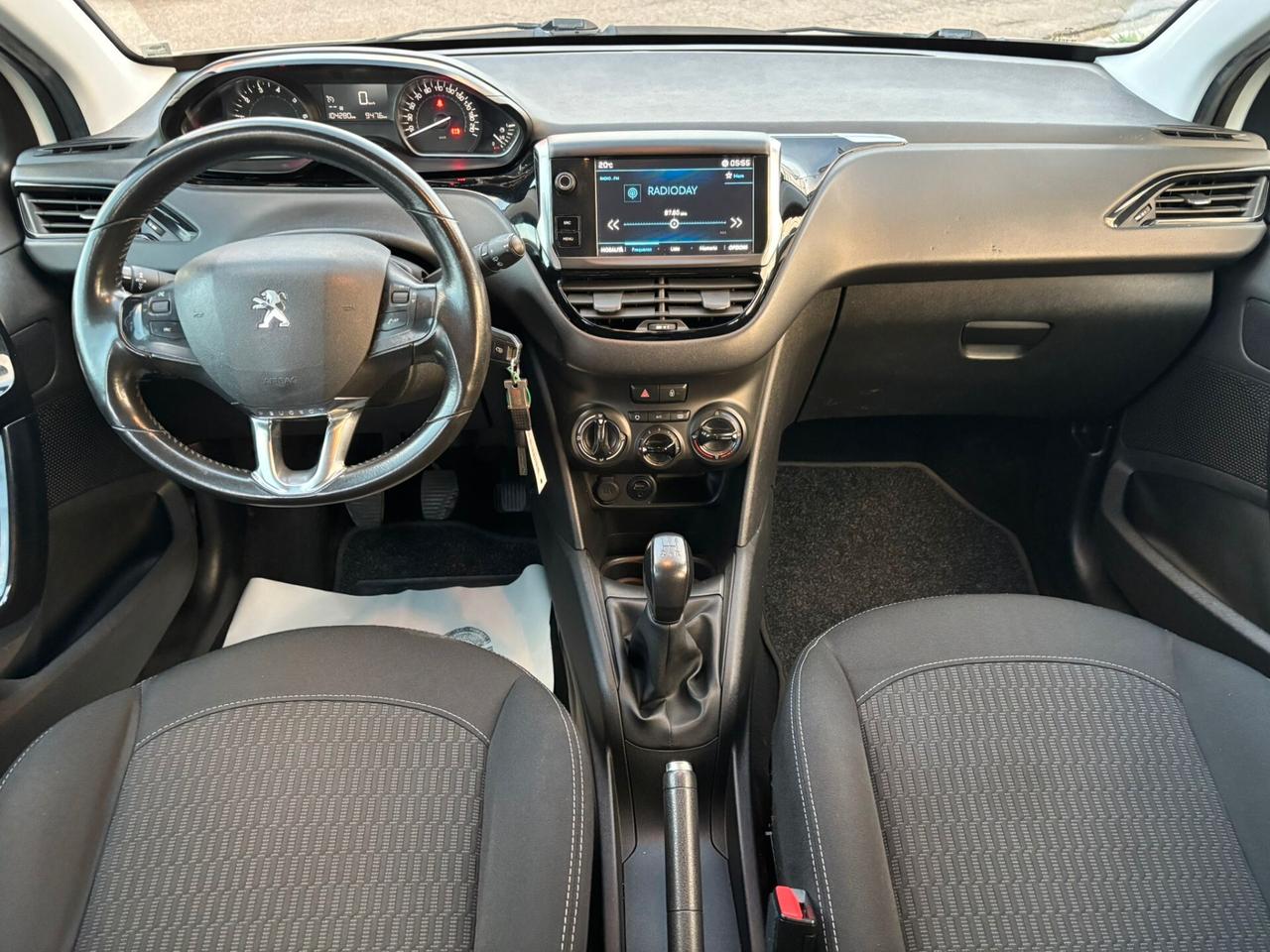 Peugeot 208 PureTech 82 5p. GPL Allure