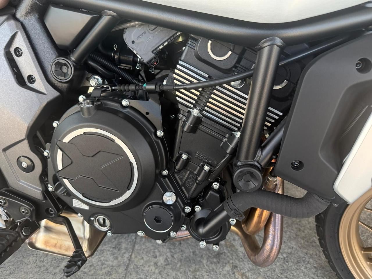 Cf Moto 700CL-X