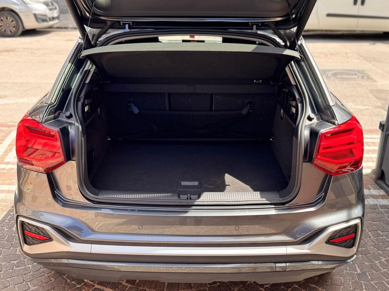 Audi Q2 35 TFSI S tronic line Edition