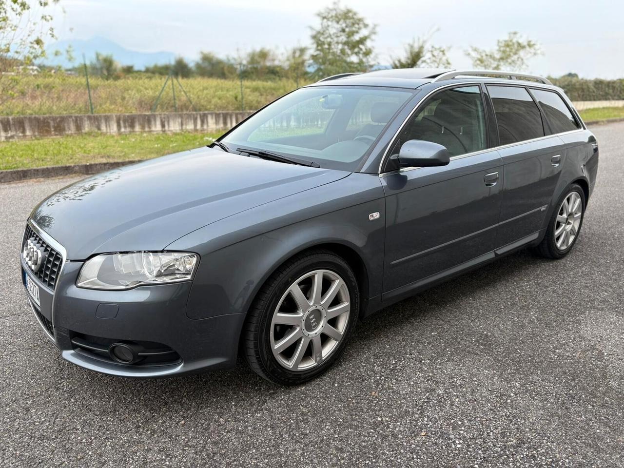 Audi A4 Avant 2.0 TDI 140CV *S-LINE*