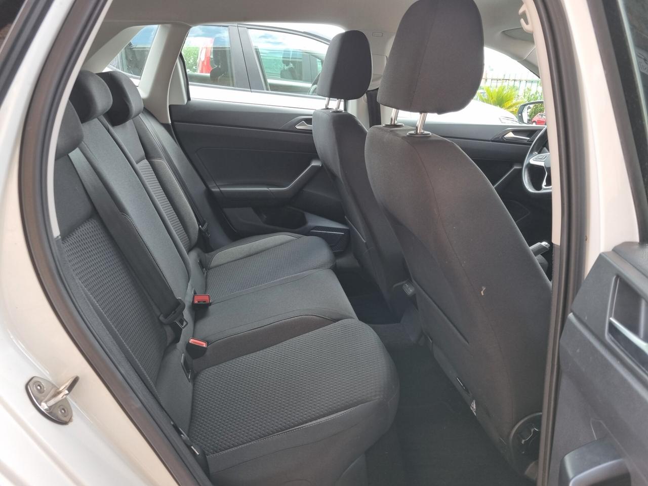 Volkswagen Polo VI 2022 1.0 tsi Life 95cv