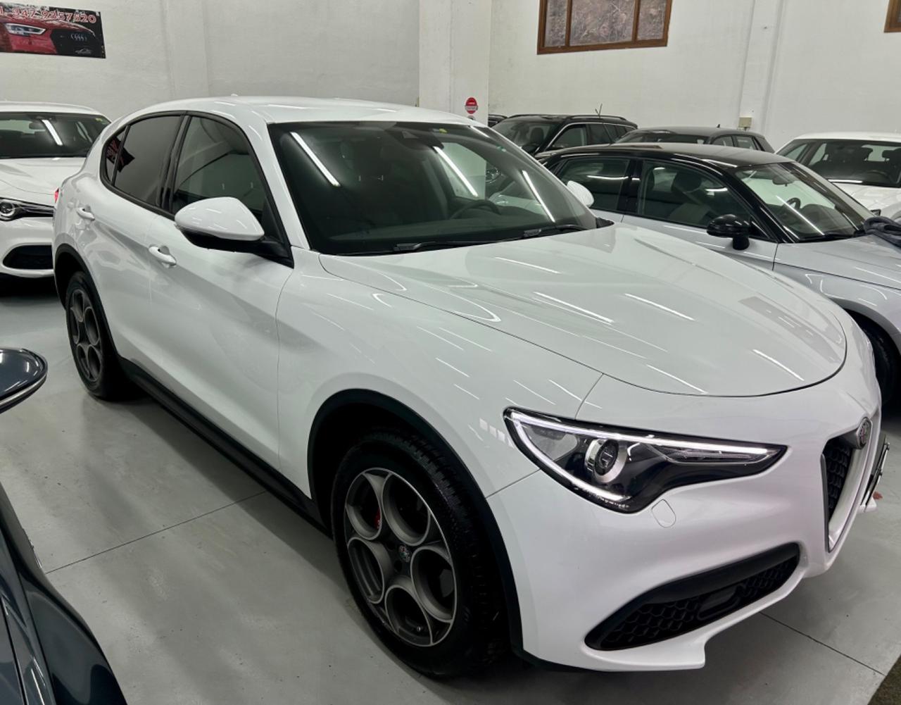 Alfa Romeo Stelvio 2.2 190 CV AT8 Q4 FINANZIABILE