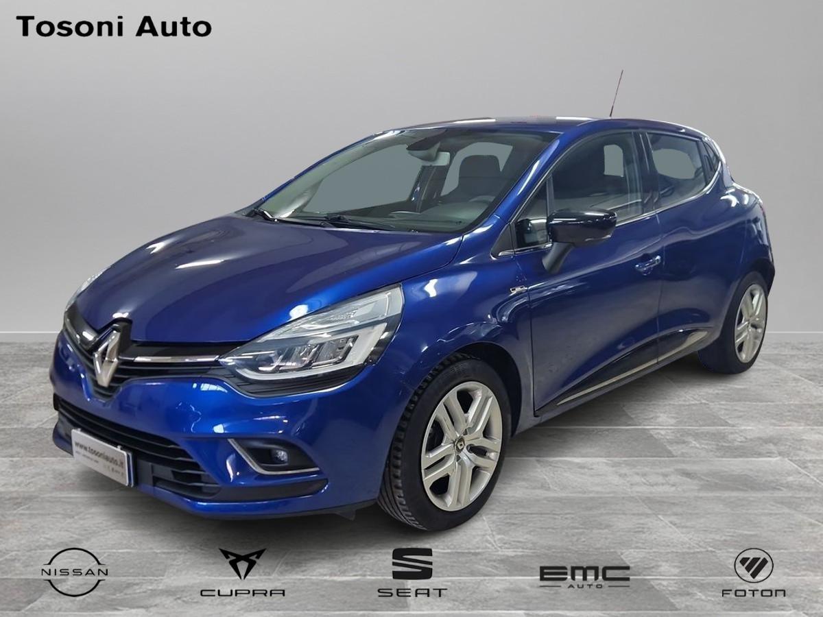 RENAULT Clio 0.9 tce Moschino Life 75cv