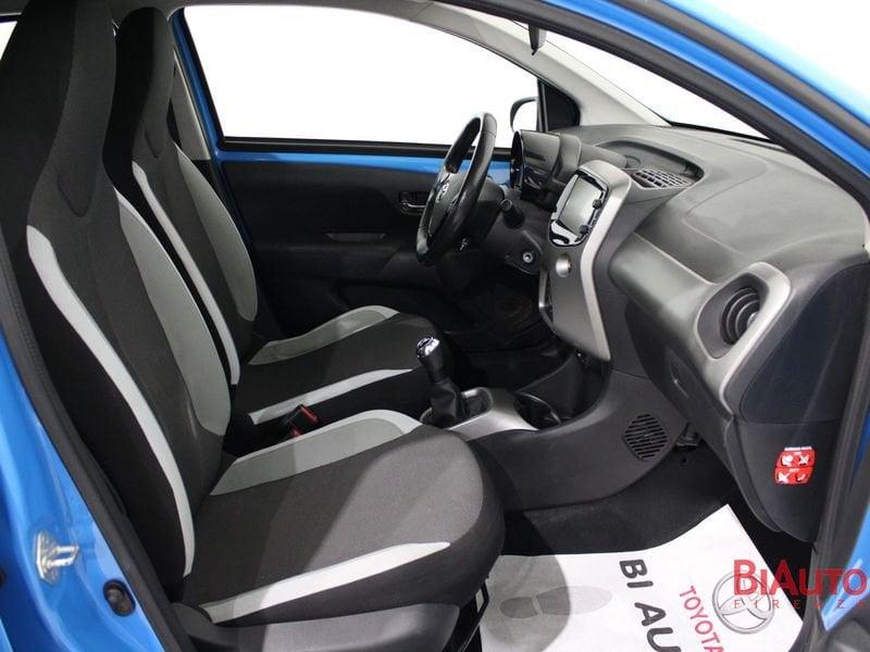 Toyota Aygo Aygo 1.0 VVT-i 69 CV 5 porte x-play TSS