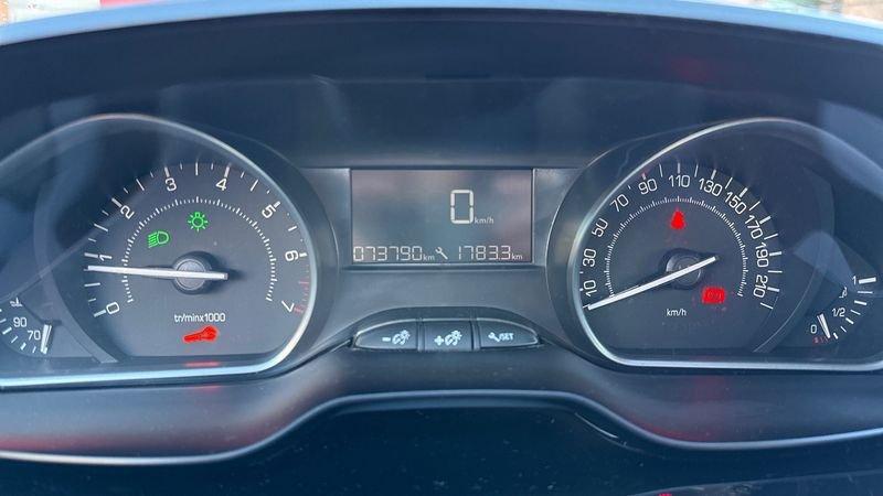 Peugeot 208 I 2015 5 Porte 1.2 PureTech 82cv Signature S&S