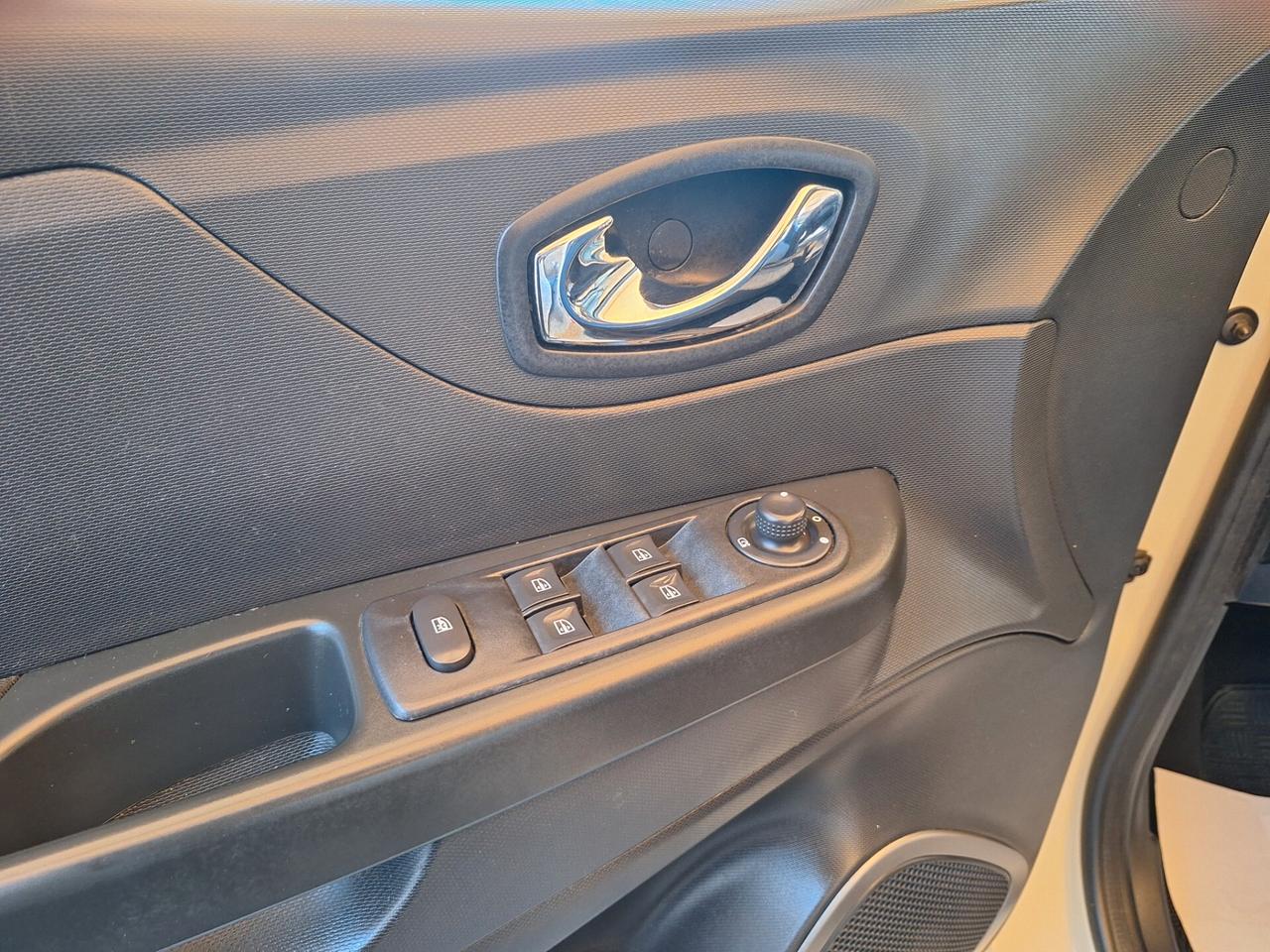 Renault Captur 1.5 dCi 90 CV Zen NAVI 2015