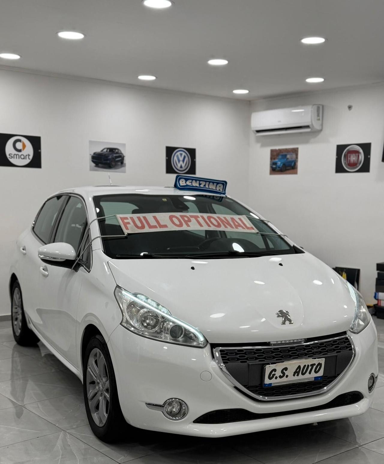 Peugeot 208 2014 Allure 1.2cc Benzina