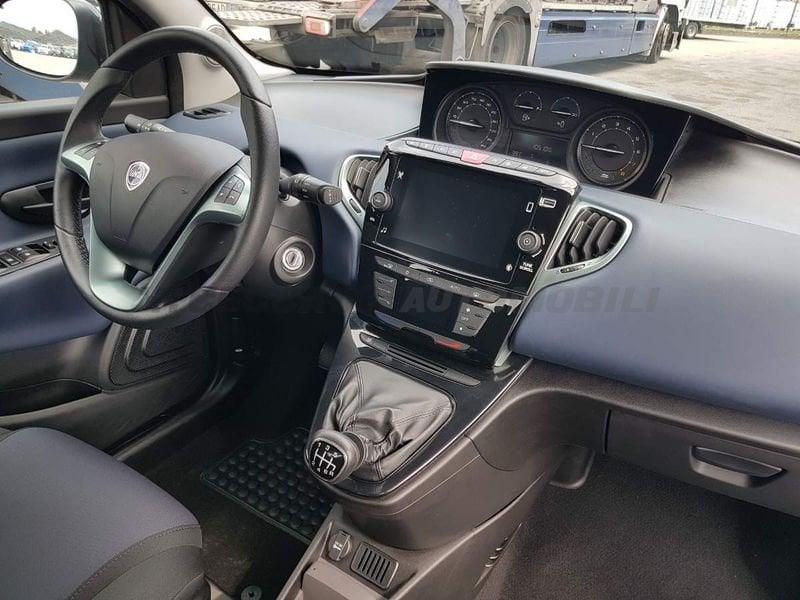 Lancia Ypsilon Ypsilon 1.0 firefly hybrid Platino s&s 70cv