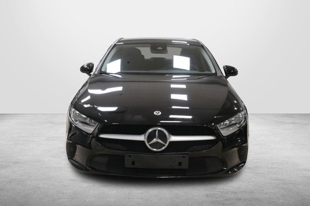 MERCEDES-BENZ A 180D 116CV AUTOMATIC BUSINESS SOLUTION ( NAVI PREMIUM - MIRROR - CRUISE - PARK ASSISTANT - TELECAMERA POST. ) CC. 1.950