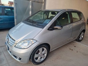 Mercedes-benz A 160 CDI BlueEFFICIENCY Premium
