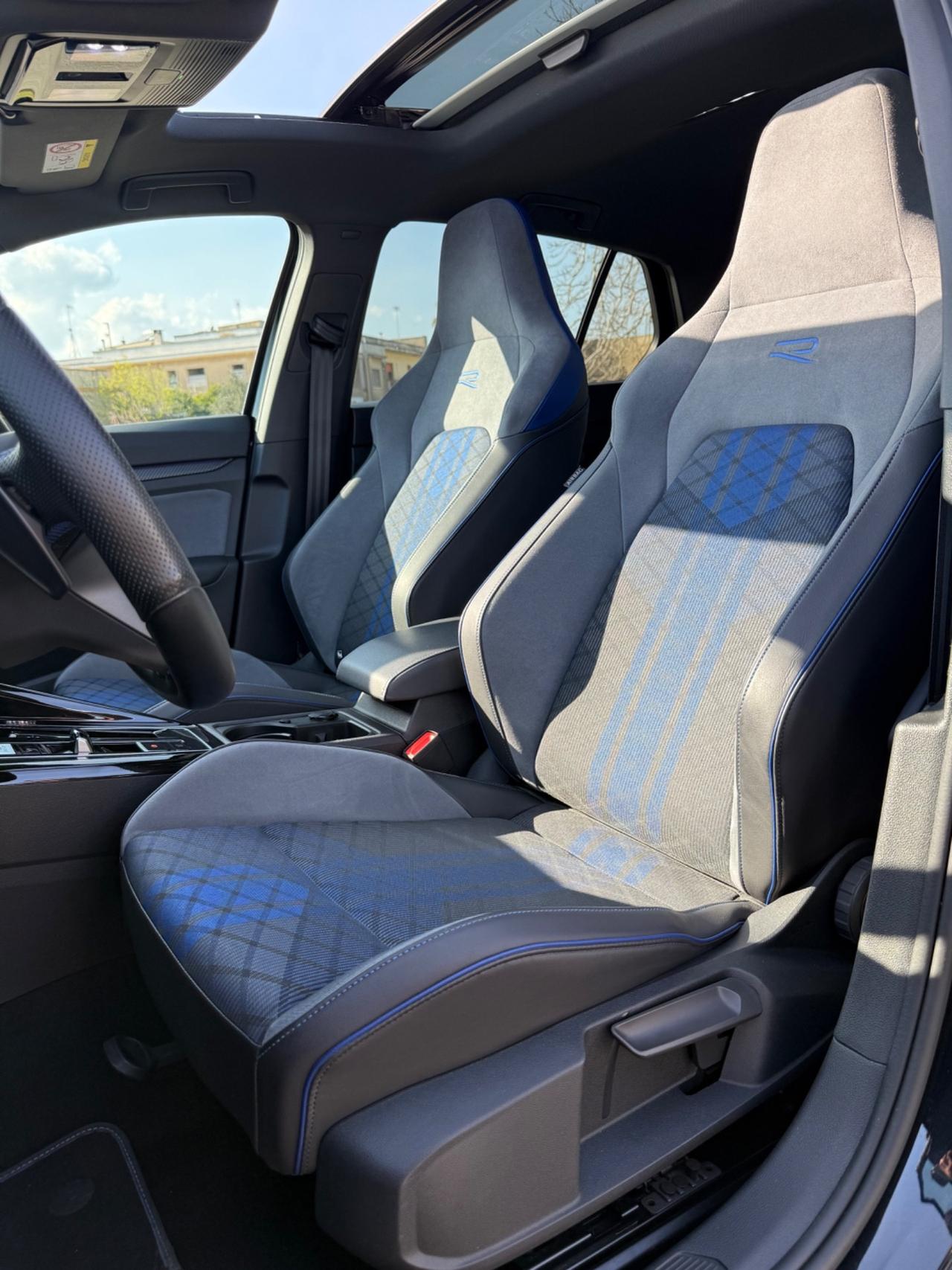 Volkswagen Golf 2.0 TSI R DSG 4Motion Black Edition