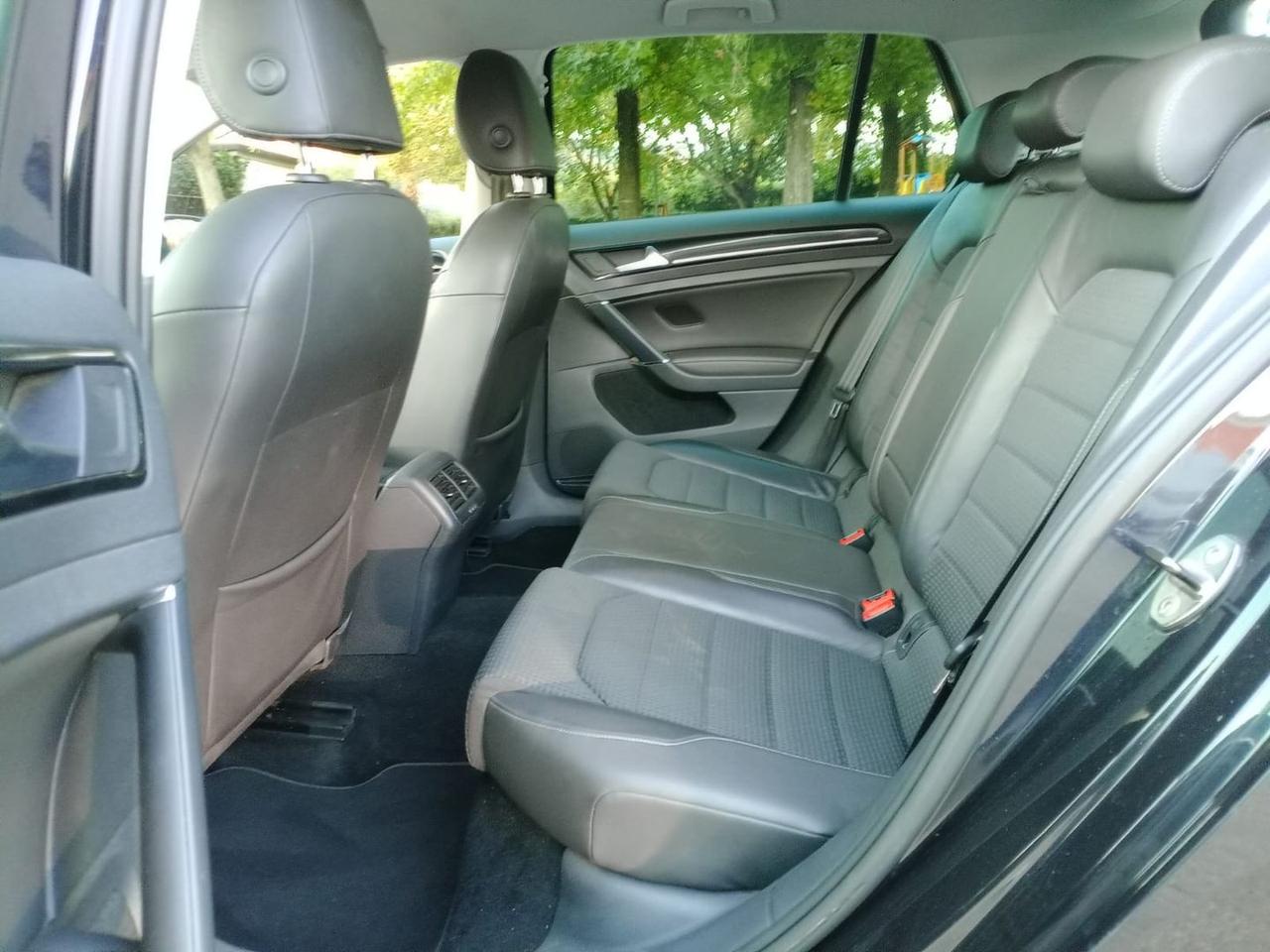 Volkswagen Golf Highline 2.0 TDI BlueMotion  #7353