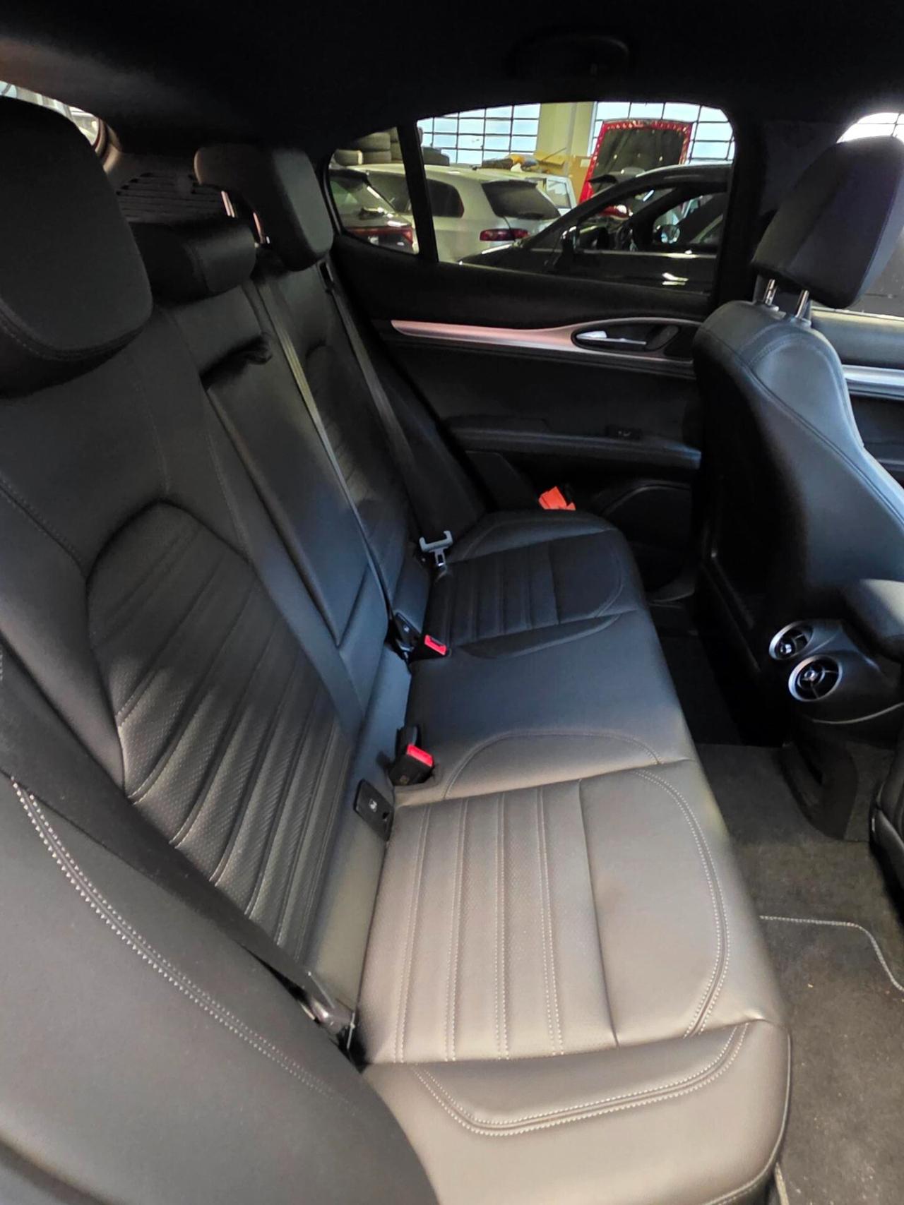 Alfa Romeo Stelvio 2.0 Turbo 280 CV AT8 Q4 Veloce