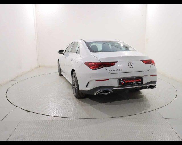 MERCEDES-BENZ CLA 180 d Automatic Premium