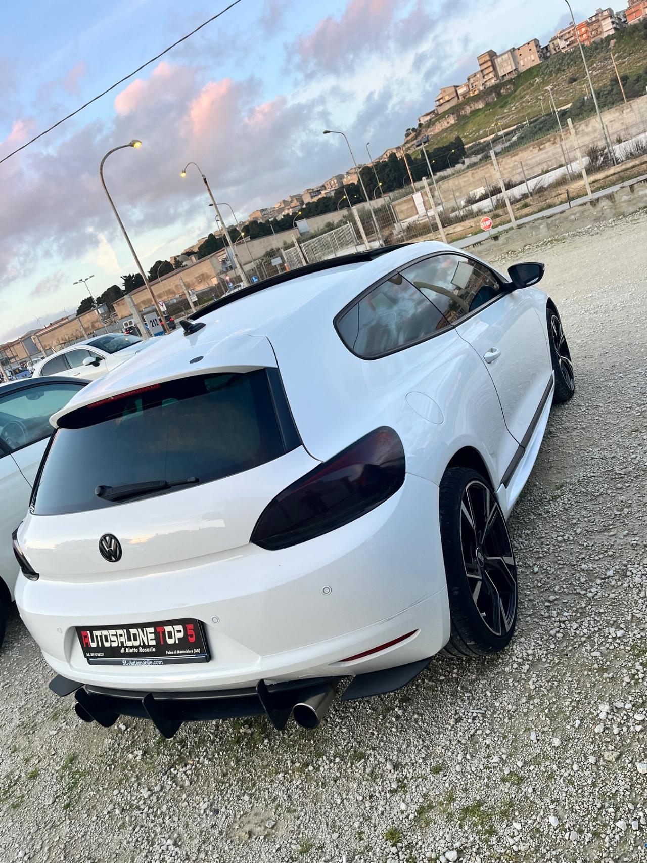 Volkswagen Scirocco 2.0 turbo benzina 200 cv Automatica