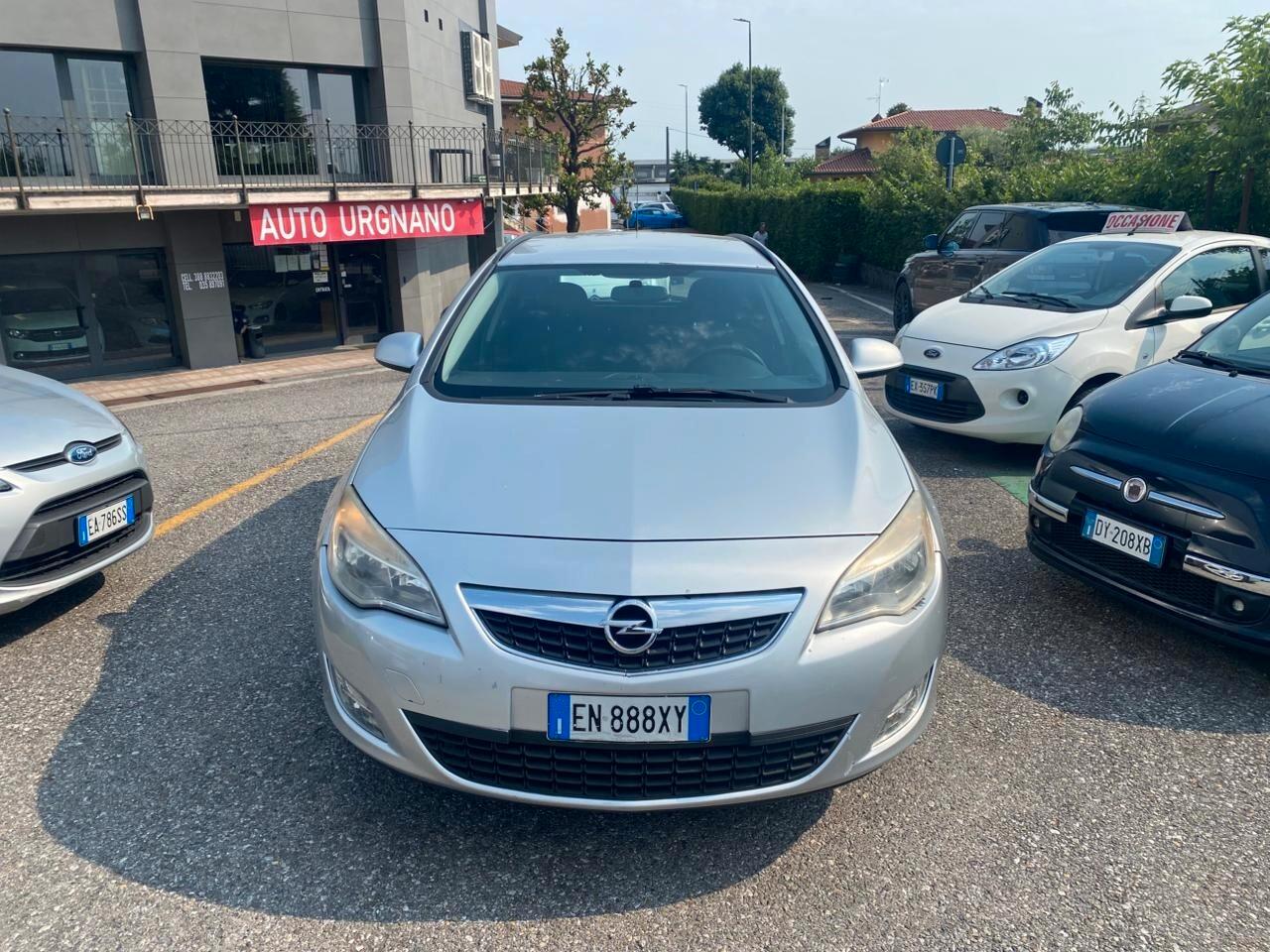 Opel Astra 1.7 CDTI 110CV Sports Tourer Cosmo