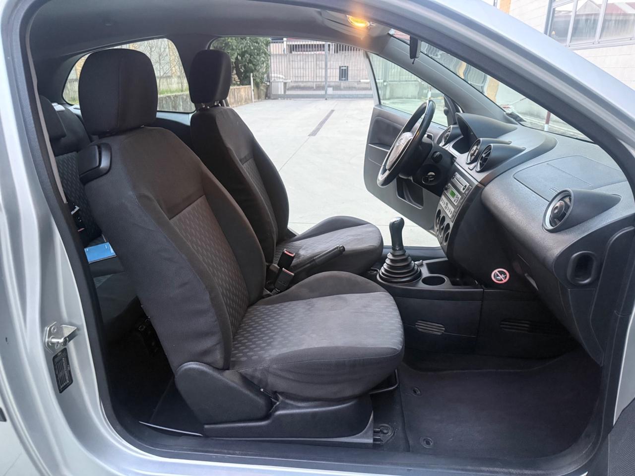 Ford Fiesta 1.2 16V 3p. Ghia