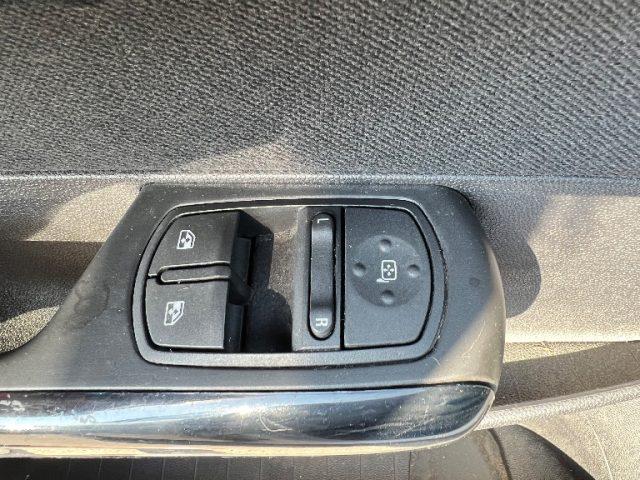 OPEL Corsa 1.2 5 porte Easytronic Club